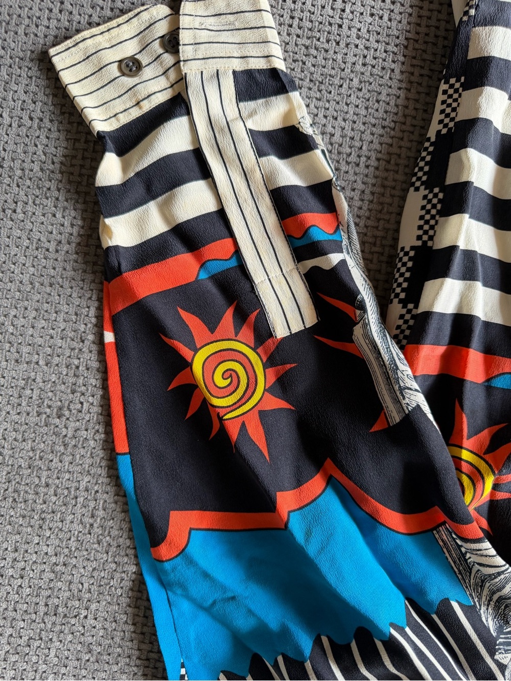 Timney Fowler Go Silk Vintage 90s Graphic Avant Garde Silk Blouse M Maximalist - Picture 9 of 16